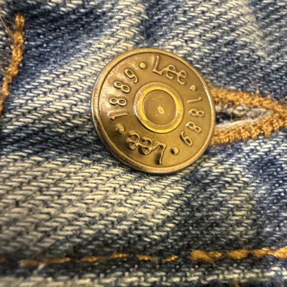 Lee Jeans, Men's Size 36x29 Light Wash Denim Regular Fit Straight Leg - Picture 6 of 15